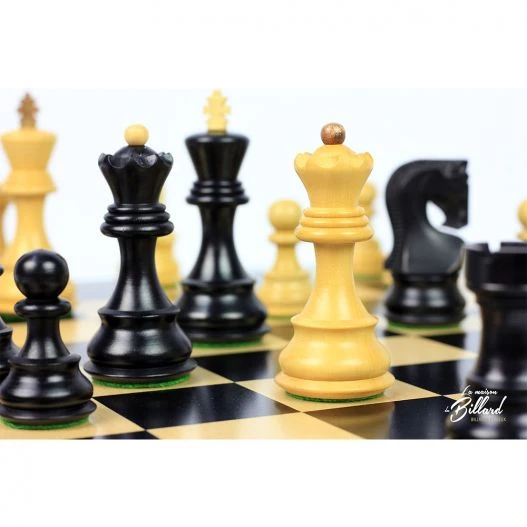 Superbe Jeu D’échecs En Finition ébène Et Buis (Taille Compétition) – Image 4